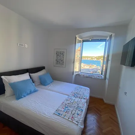House Whit Sea View Tisno