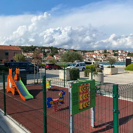 דירה House Whit Sea View טיסנו