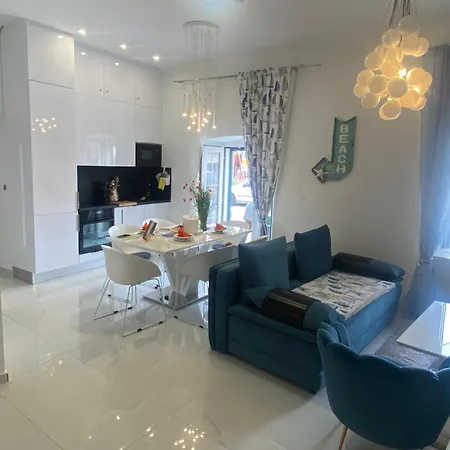 House Whit Sea View דירה *