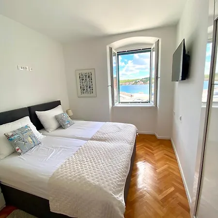 דירה House Whit Sea View טיסנו