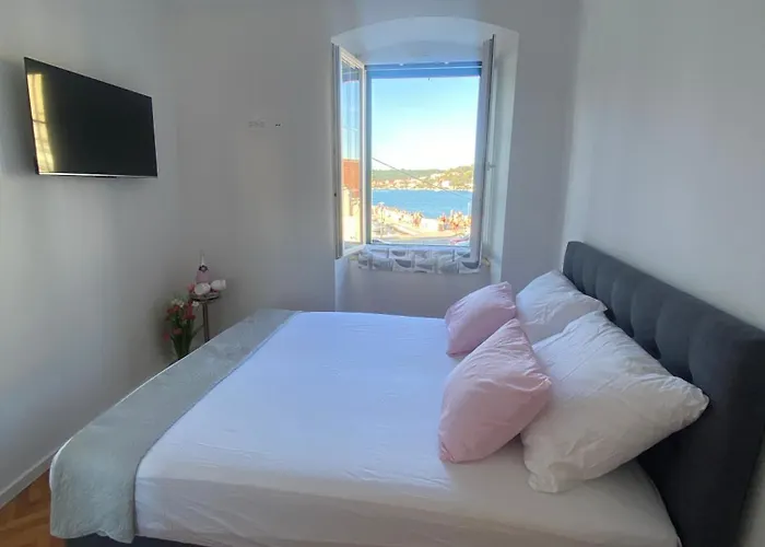 Апартаменты House Whit Sea View *