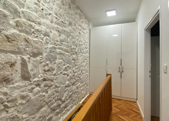 Апартаменты House Whit Sea View *